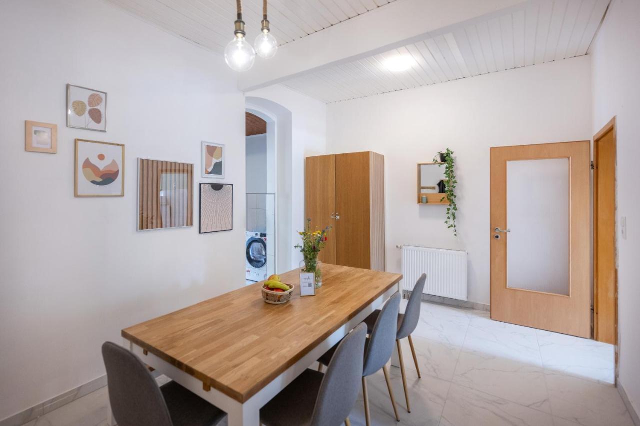 Appartement Wohlfuehlwohnung Mit 25 Qm Terrasse, Netflix